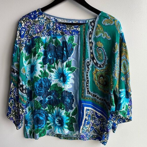 "Tiny" Anthropologie Top - Picture 7 of 7